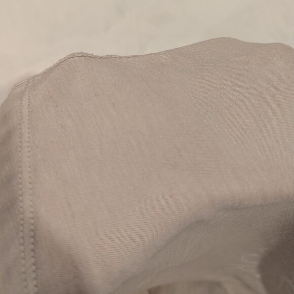 EUC Vuori "The Shine" Tee T-Shirt Short Sleeve Cropped Logo (Tan) - Picture 7 of 11